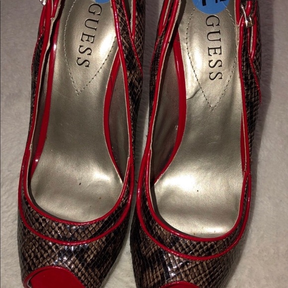 Guess Snakeskin Pumps - Picture 2 of 4